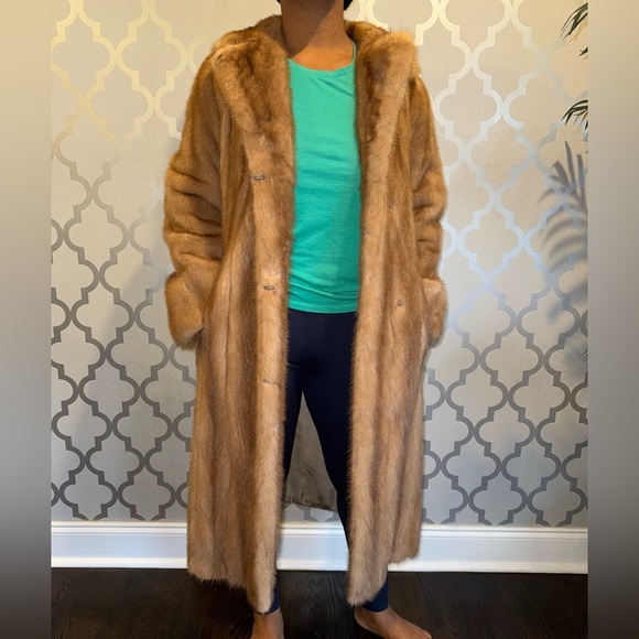 VINTAGE BROWN/TAN MINK FUR COAT-42” - Picture 4 of 16